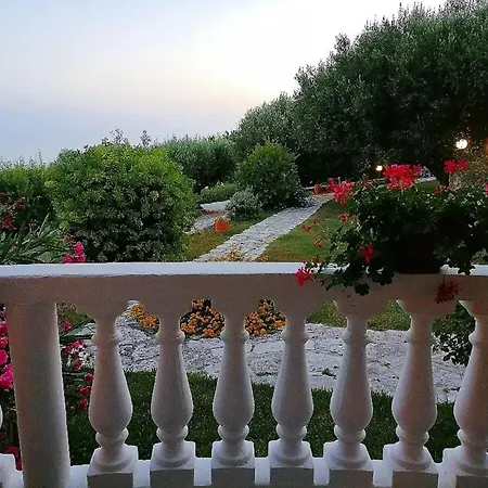 Cassiopea Sa Bed & Breakfast